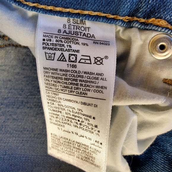 Old Navy Slim Jeans - Picture 2 of 4